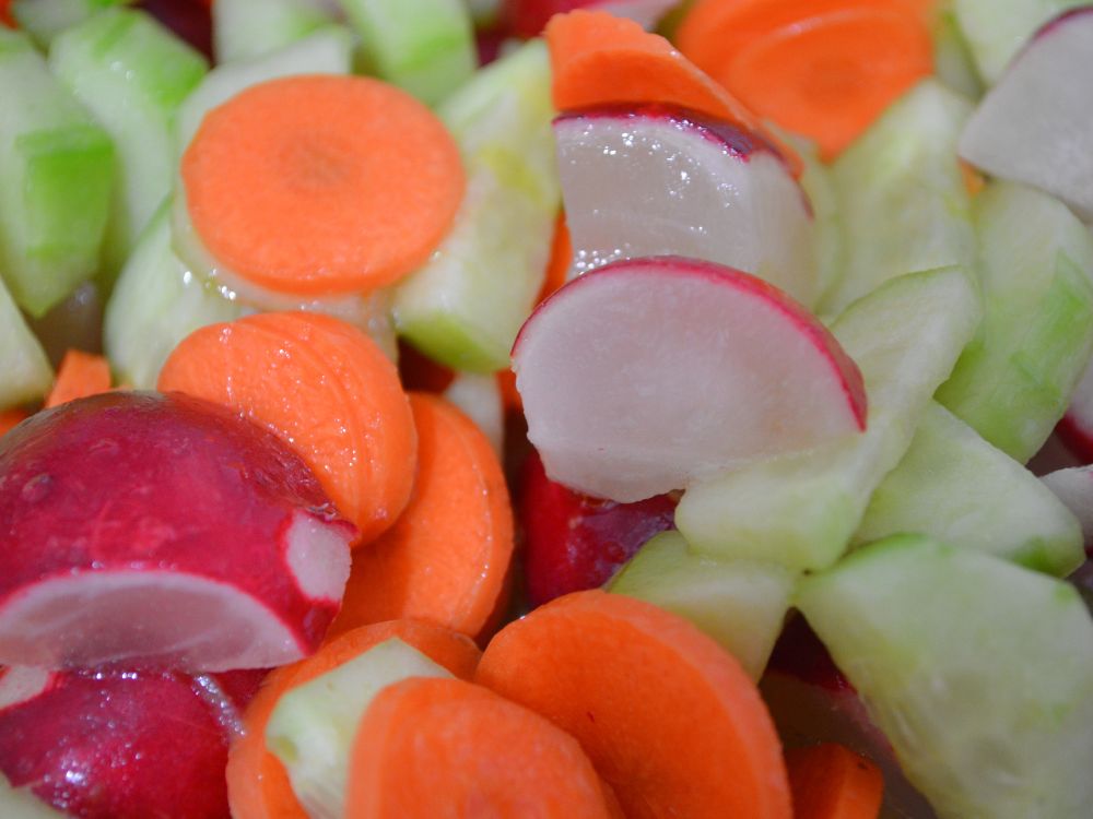 carrot radishes cucumber