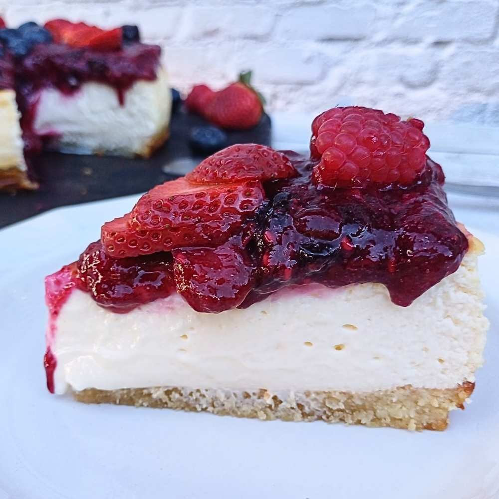 Cottage cheesecake with berry topping and almond flour crust