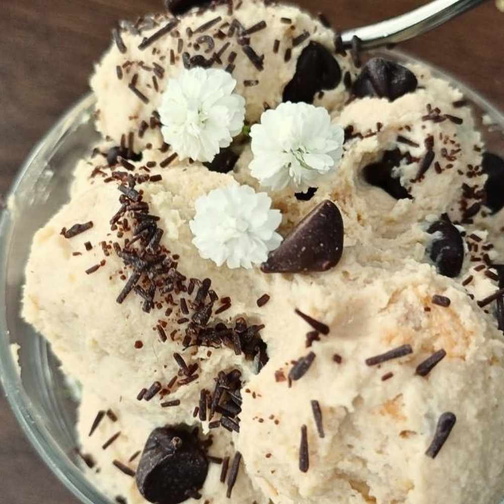 Cottage cheese protein cookie dough no bake