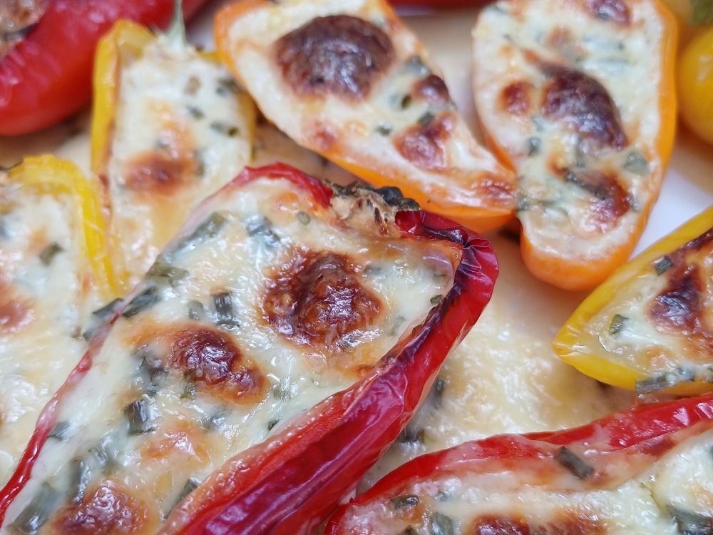 Peppers stuffed with cream cheese