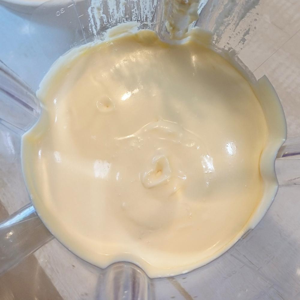 Blended cottage cheese with eggs, butter and vanilla