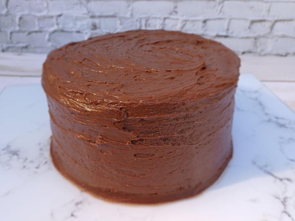 chocolate cake frosted with chcolate frosting