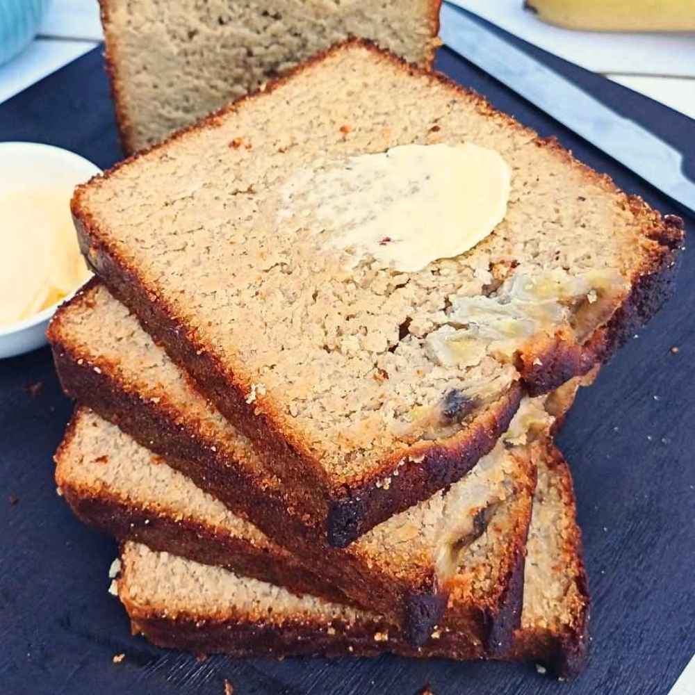 Almond-flour-banana-bread-slices-with-butter