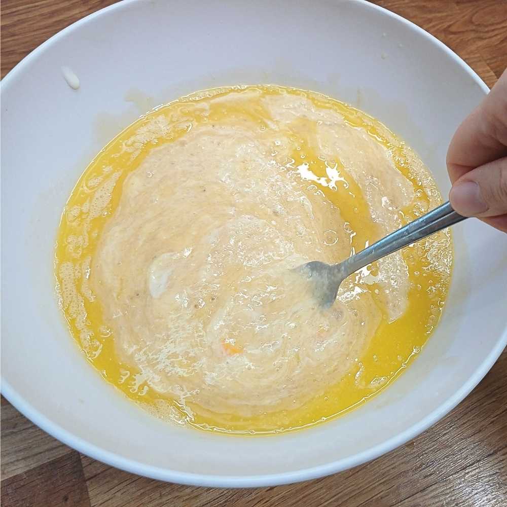 Beating eggs with yogurt