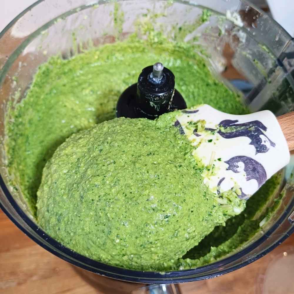 blended cottage cheese pesto
