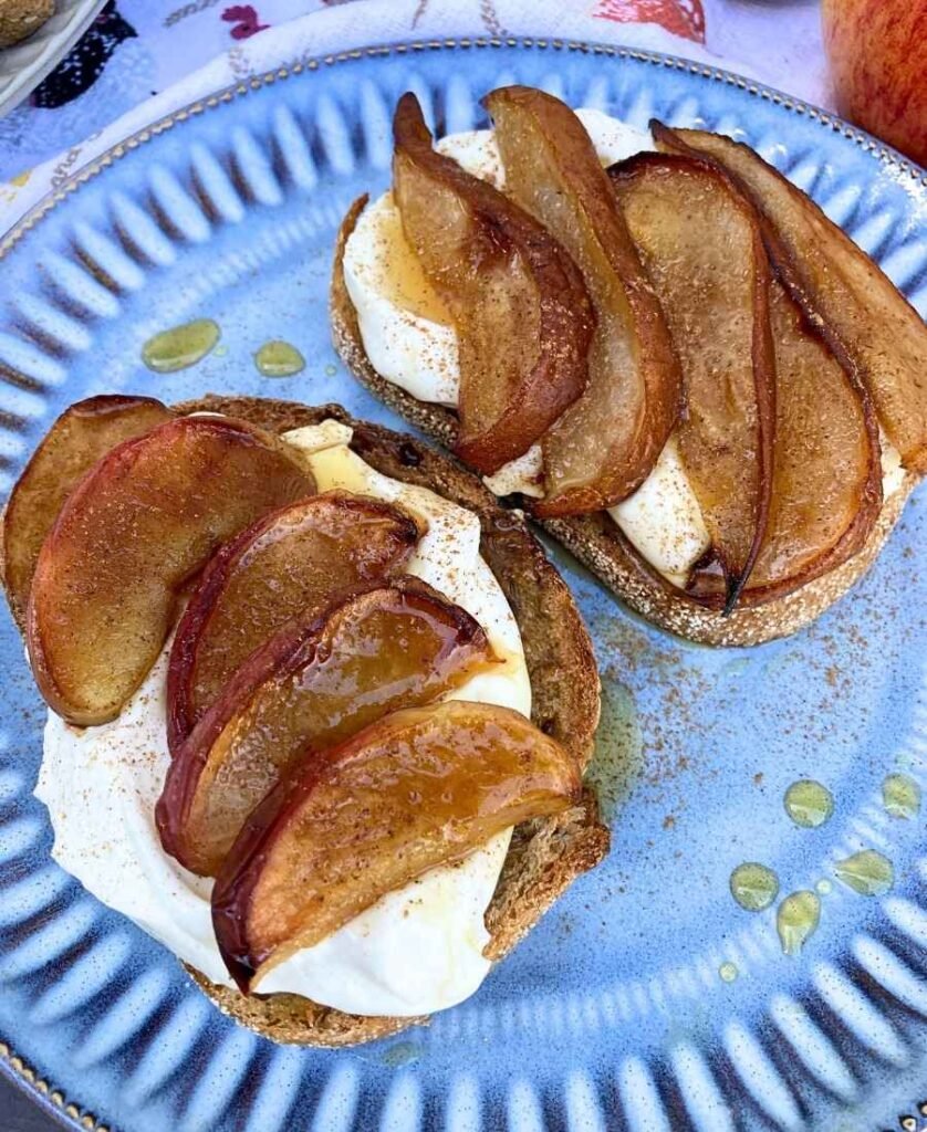 Caramelized pear on cottage cheese toast