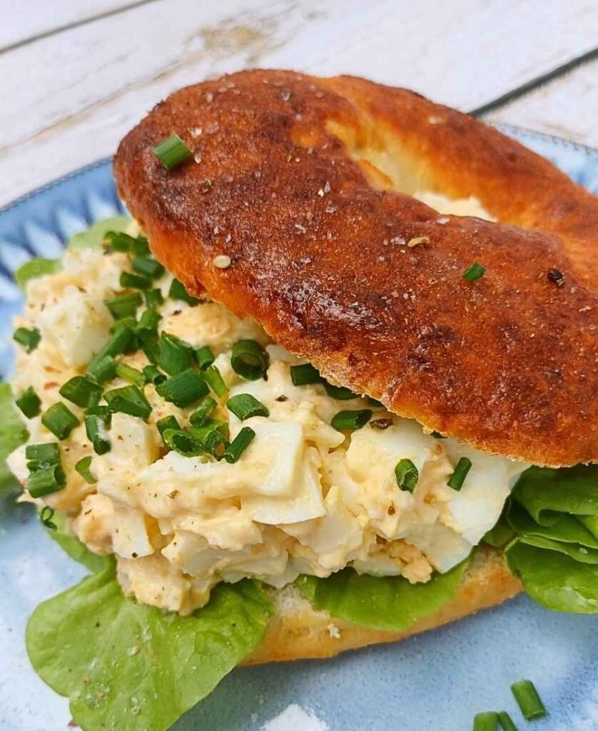 Cottage cheese bagel with egg salad filling